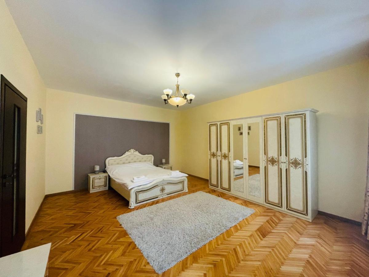 Londof Schei - Downtown Apartment *